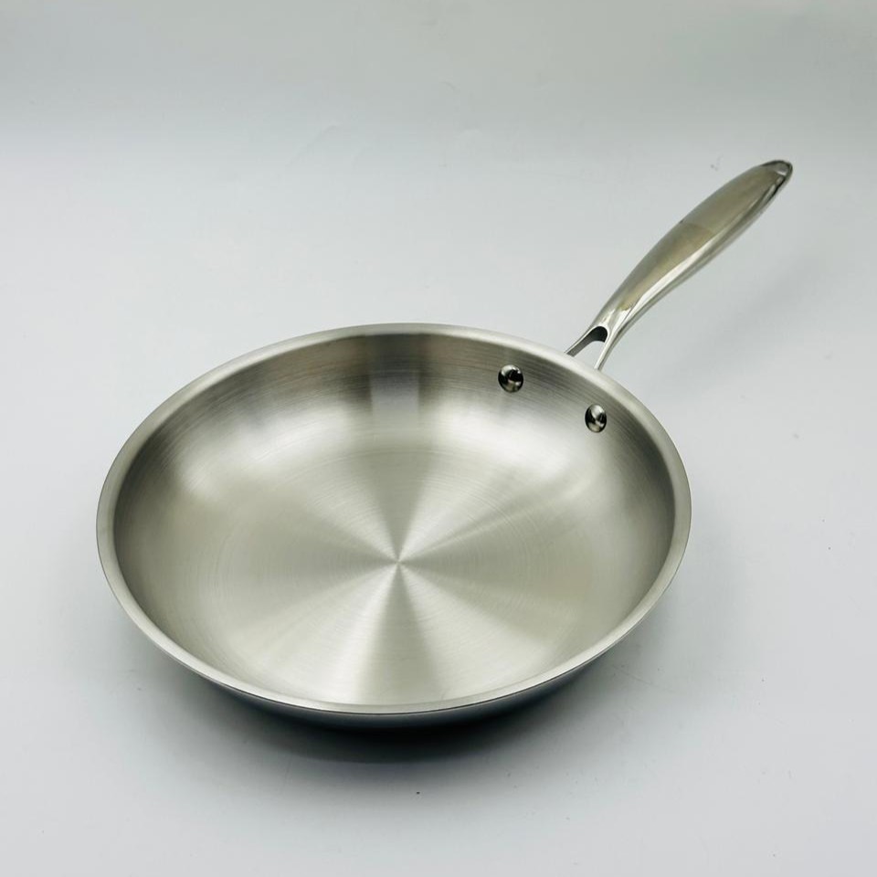 WhatsApp-Image-2026-01-30-at-6.01.14-PM Giyoca Cook Tri-Ply Stainless Steel Fry Pan – 26cm - Image 1