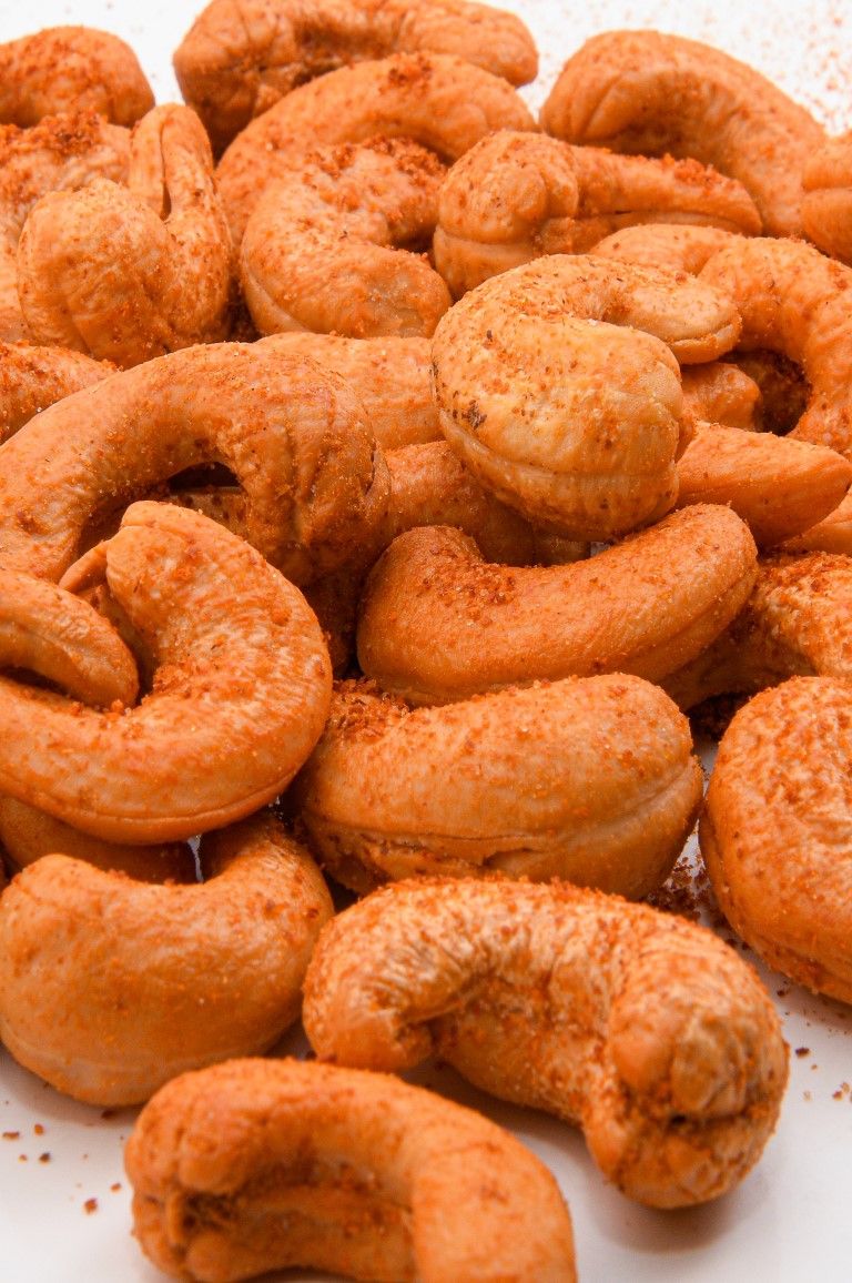 Devilled Cashews (Whole Nuts) Devilled Cashews (Whole Nuts) 250g - Image 1